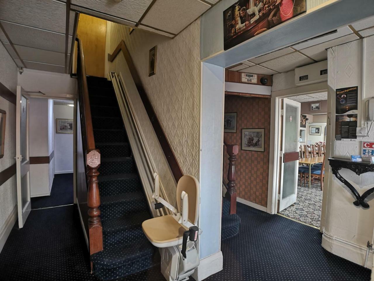 בלקפול The Hopton Hotel מראה חיצוני תמונה